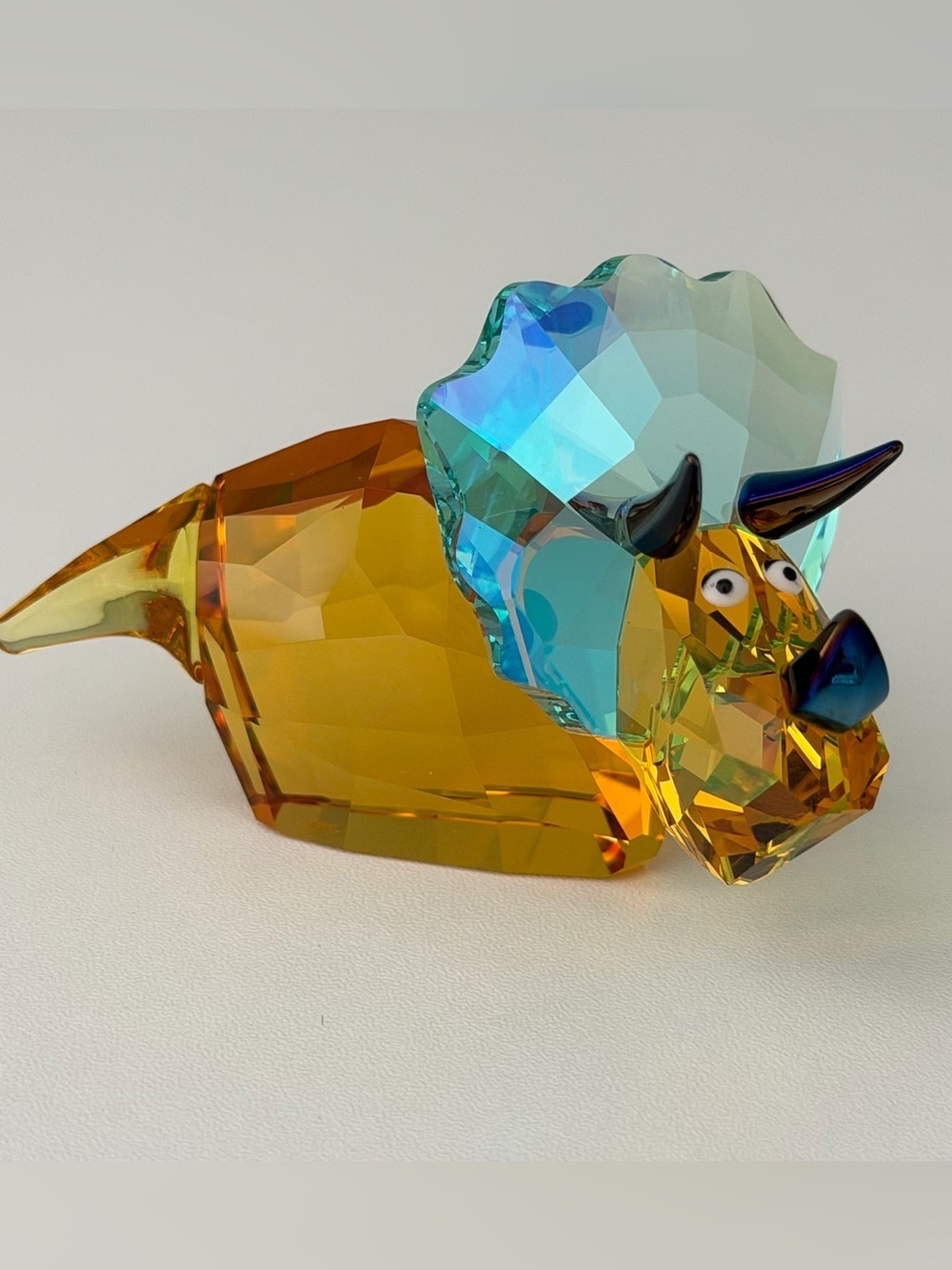 Swarovski Rare Lovlots Travis The Dinosaur Triceratops Crystal Figurine